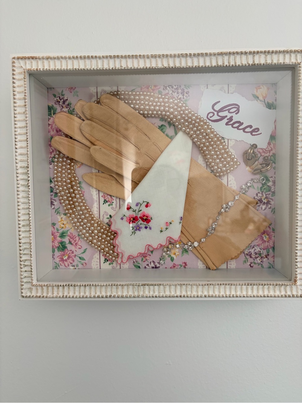 10x12 Vintage Style Fashion Shadow Box Gloves Pearls Jewelry Collage